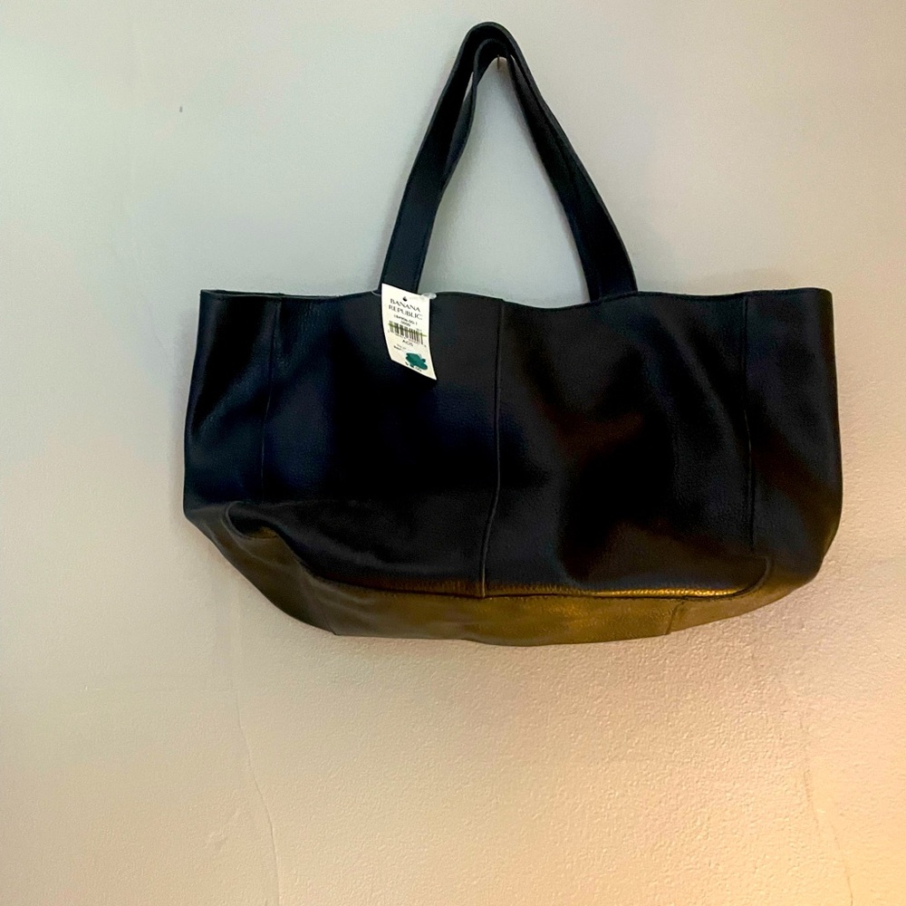 Banana republic Tote - Picture 2 of 2